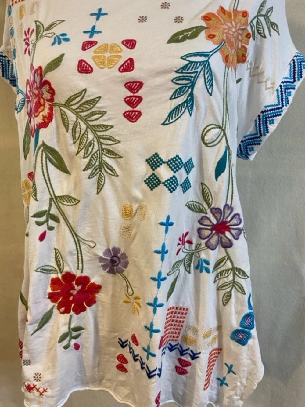 Johnny Was white embroidered short sleeve Katie relaxed draped tee - Picture 6 of 12